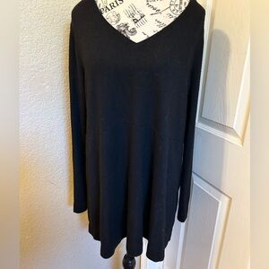 A glow maternity sweater